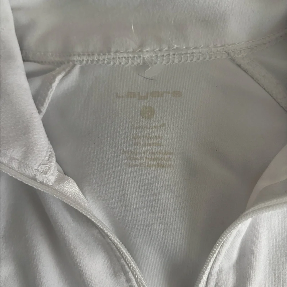 White Long-Sleeve tight exercise shirt
